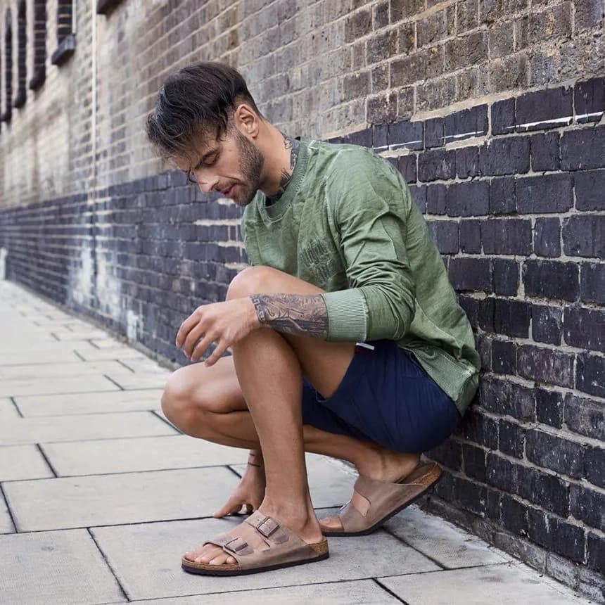 Stylowe sandały męskie: Jak nie popełnić modowej wpadki tego lata