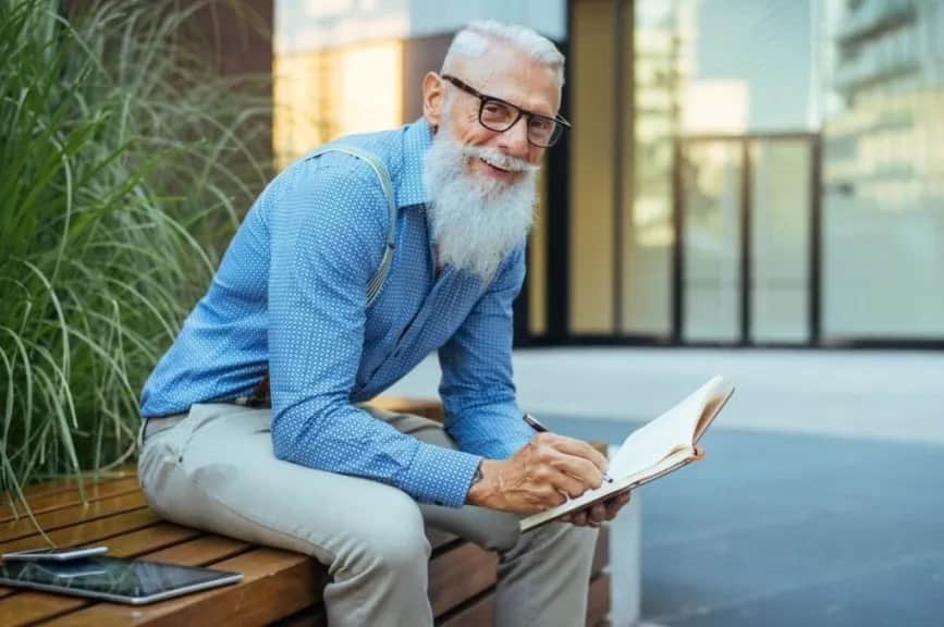 Moda dla faceta po 50: 5 zasad eleganckiego stylu dojrzałego mężczyzny